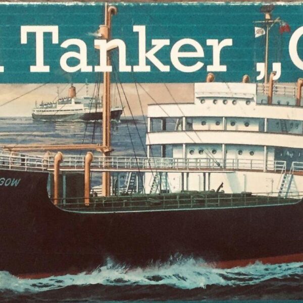 aval Models-schepen-Revell Oil Tanker Glasgow